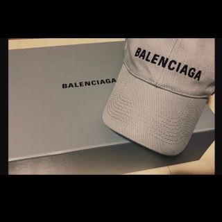 バレンシアガ(Balenciaga)のバレンシアガ　ベースボールキャップ　Balenciagaロゴ刺繍入り　(キャップ)