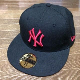 ニューエラ(NEW ERA)のNEWYORK YANKEES 黒ピンク(キャップ)