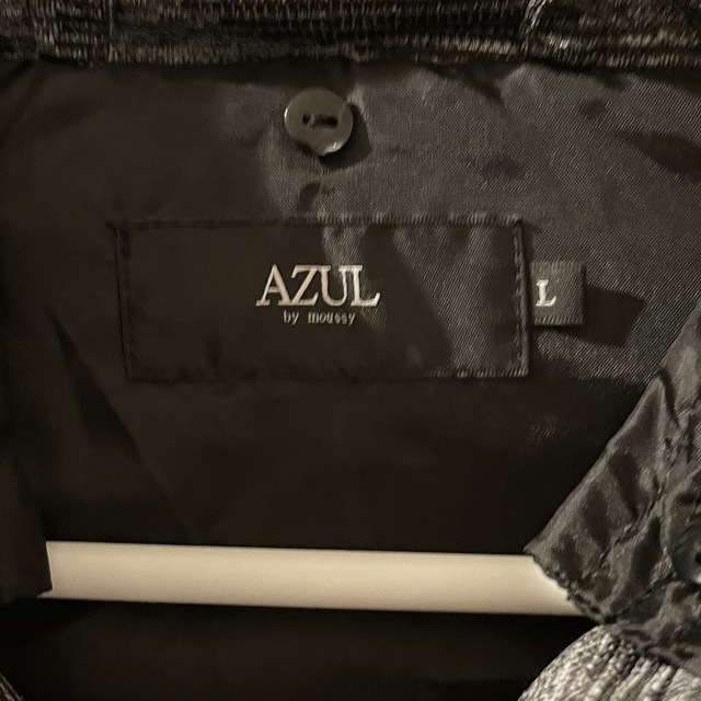 AZUL by moussy(アズールバイマウジー)のアズールダウンベスト メンズのジャケット/アウター(ダウンベスト)の商品写真