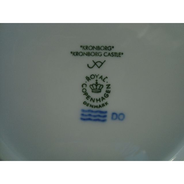 ROYAL COPENHAGEN(ロイヤルコペンハーゲン)の冒険図鑑様専用ロイヤルコペンハーゲンイヤープレート2006/1976 エンタメ/ホビーの美術品/アンティーク(陶芸)の商品写真