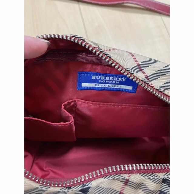 BURBERRY BLUE LABEL(バーバリーブルーレーベル)の☆値下げ中☆BURBERRY☆ショルダーバッグ レディースのバッグ(ショルダーバッグ)の商品写真