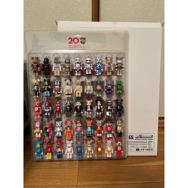 BE@RBRICK(ベアブリック)のベアブリック　ブリスターボード　45体セット　20周年　15周年 ハンドメイドのおもちゃ(フィギュア)の商品写真