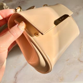 マルニ ショルダーバッグ ミニバッグ シンプル ベージュ クロスボディ ...