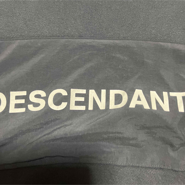 DESCENDANT(ディセンダント)のDESCENDANT ディセンダント　スウェット　Box Logo 2 メンズのトップス(スウェット)の商品写真