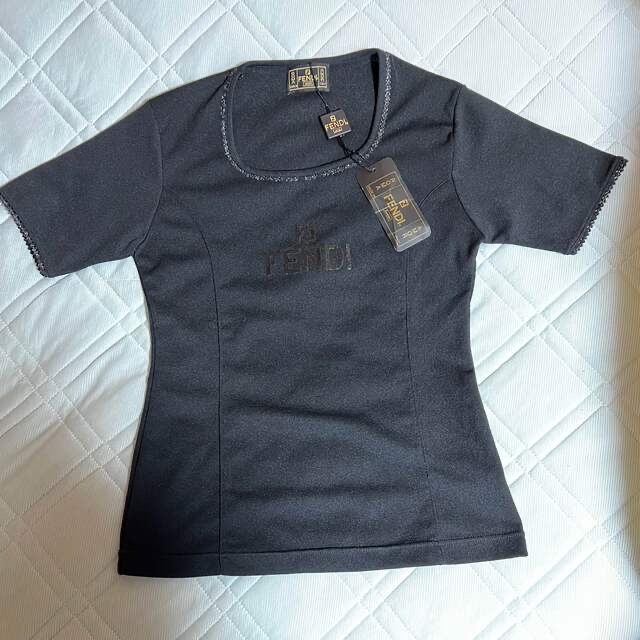 FENDI(フェンディ)のFENDI フェンディ Tシャツ タグ付き レディースのトップス(Tシャツ(半袖/袖なし))の商品写真