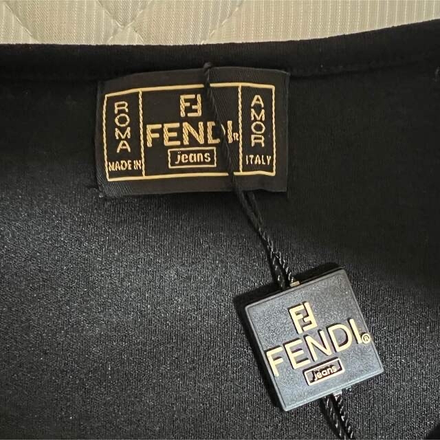 FENDI(フェンディ)のFENDI フェンディ Tシャツ タグ付き レディースのトップス(Tシャツ(半袖/袖なし))の商品写真