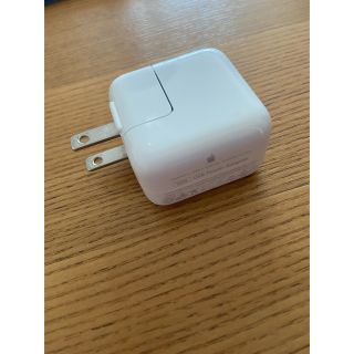 アップル(Apple)の【Apple純正】10w USB充電アダプタ iPad、iPhone充電短縮可(バッテリー/充電器)