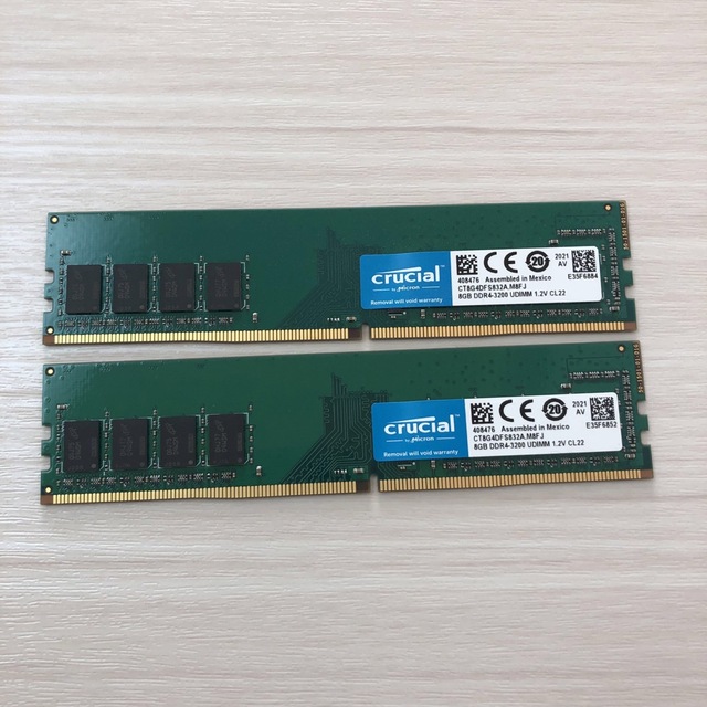 Crucial 8GB x 2枚 PC4-25600 (DDR4-3200）