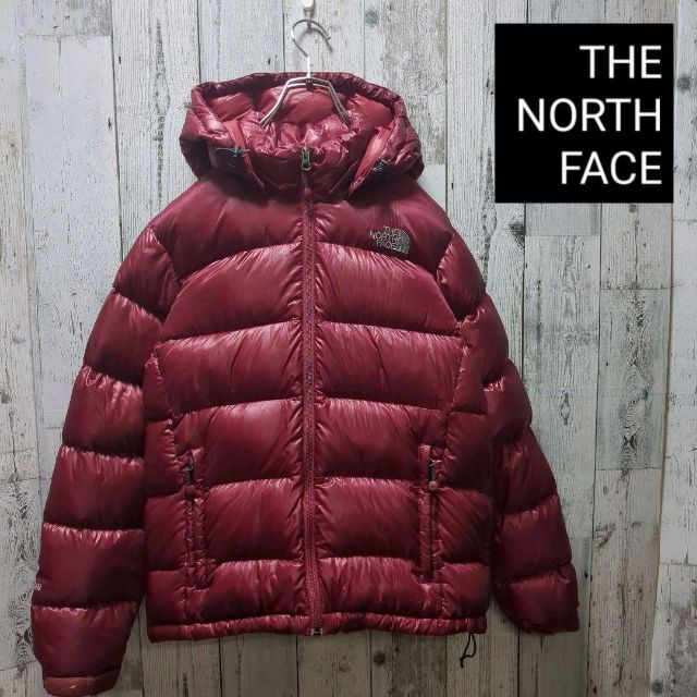 THE NORTH FACE(ザノースフェイス)のノースフェイス　ダウンジャケット　700フィル　レッド　レディースL レディースのジャケット/アウター(ダウンジャケット)の商品写真