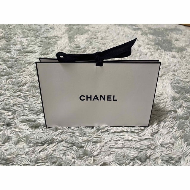 CHANEL(シャネル)の【美品】CHANEL シャネル　ギフトボックス レディースのバッグ(ショップ袋)の商品写真