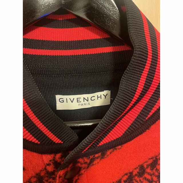 GIVENCHY(ジバンシィ)のGIVENCHY アウター　ブルゾン　値下げ不可 メンズのジャケット/アウター(ブルゾン)の商品写真