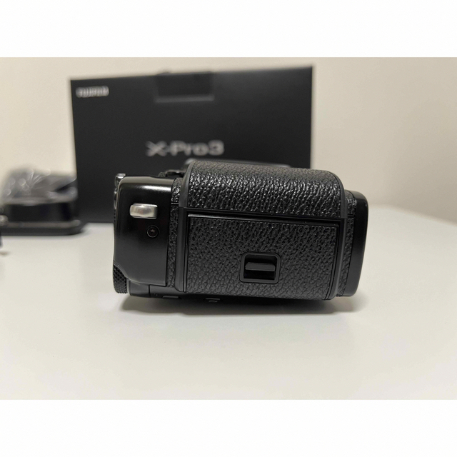 富士フイルム(フジフイルム)の富士フイルム X-Pro3 付属品多数 スマホ/家電/カメラのカメラ(ミラーレス一眼)の商品写真