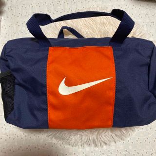 ★未使用品★NIKEナイキミニボストンバック　キッズ向け(その他)