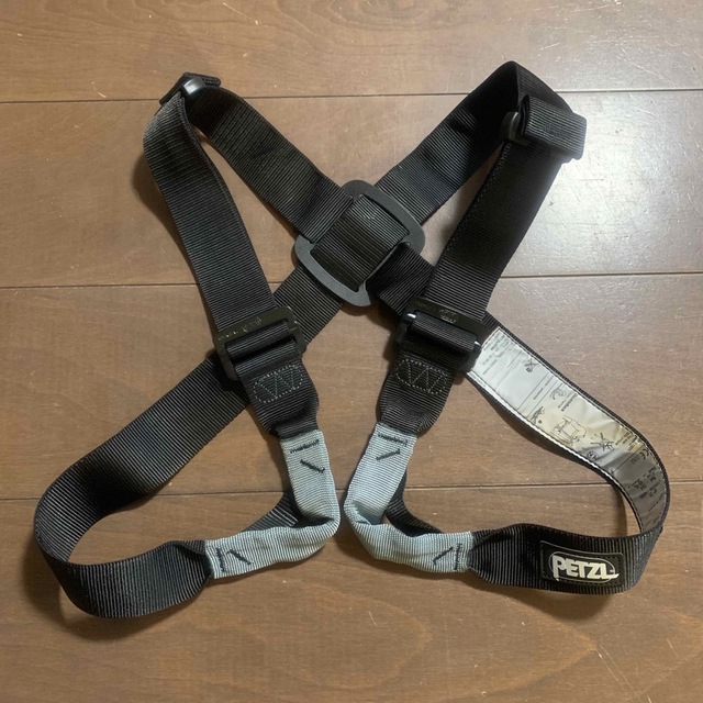 PETZL(ペツル)  チェストハーネス 新品