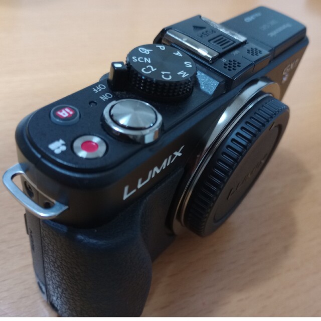 LUMIX DMC−GX1 ボディー美品。 2