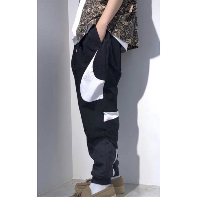 NIKE　NSW SWOOSH PANT 　ナイロンウーブンパンツ　サイズM