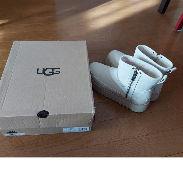 UGG(アグ)のUGG アグ  ムートン ブーツ 25cm レディースの靴/シューズ(ブーツ)の商品写真