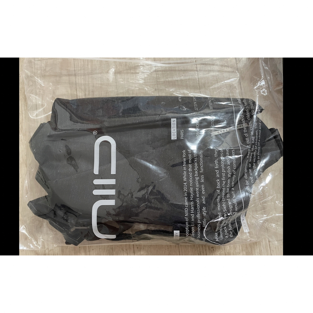 NIID URBANATURE R1 スリングバッグ メテオライト ブラック NIID URBANATURE R1 スリングバッグ メテオライト ブラック
