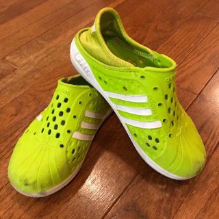 アディダス(adidas)のアディダスアクアシューズ　【キッズ】(アウトドアシューズ)