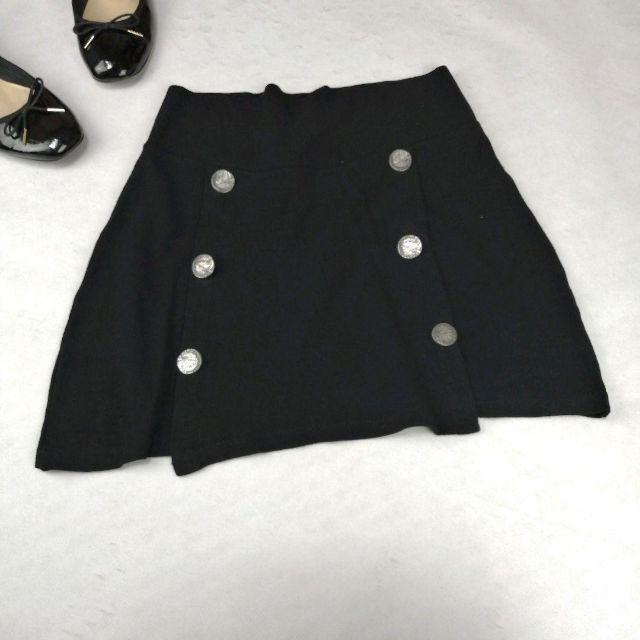 rectangle blanc PARISミニスカート銀ボタンコインボタン黒