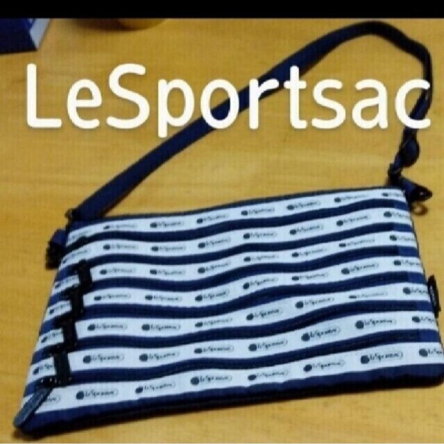 LeSportsac(レスポートサック)の#LeSportsac #ショルダーバッグ #ネイビーブルー #リボン #多機 レディースのバッグ(ショルダーバッグ)の商品写真