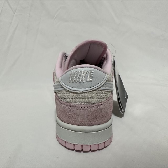 NIKE(ナイキ)の[限定品] NIKE Dunk Low LX 26cm Pink Form メンズの靴/シューズ(スニーカー)の商品写真