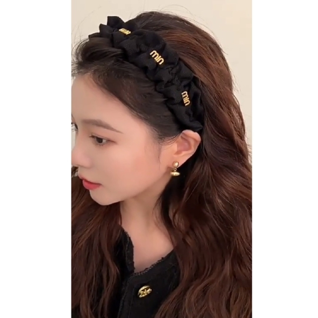 カチューシャ フリル ヘアアクセサリー レディースのヘアアクセサリー(カチューシャ)の商品写真