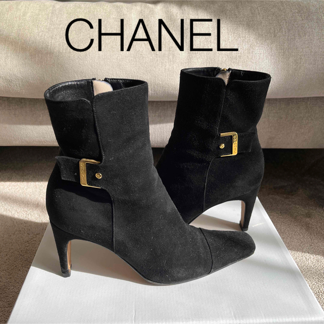 かわいい新作 CHANEL 1/2 CHANELスウェードショートブーツ37 - ブーツ