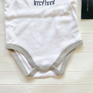 三点セット トミーヒルフィガー 半袖ロンパース パンツ 18m85cm