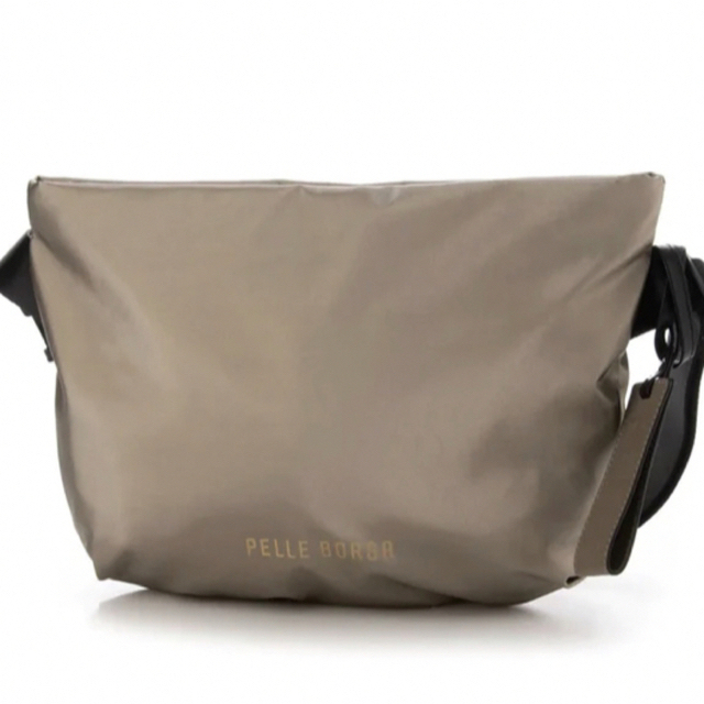 【8月末まで】PELLE BORSA ＊クロスボディ斜めがけ