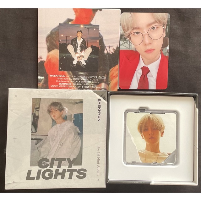 EXO(エクソ)のベッキョン CITY LIGHTS キノ トレカ付き エンタメ/ホビーのCD(K-POP/アジア)の商品写真