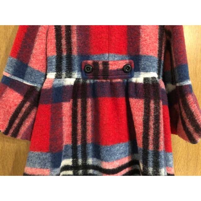 BURBERRY BLUE LABEL(バーバリーブルーレーベル)のバーバリーブルーレーベル 赤チェックコート レディースのジャケット/アウター(ロングコート)の商品写真