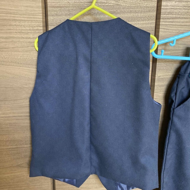 130 スーツ キッズ/ベビー/マタニティのキッズ服男の子用(90cm~)(ドレス/フォーマル)の商品写真