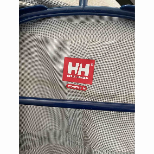 HELLY HANSEN(ヘリーハンセン)のHELLY HANSENのジャケットとスカートセット スポーツ/アウトドアのアウトドア(登山用品)の商品写真