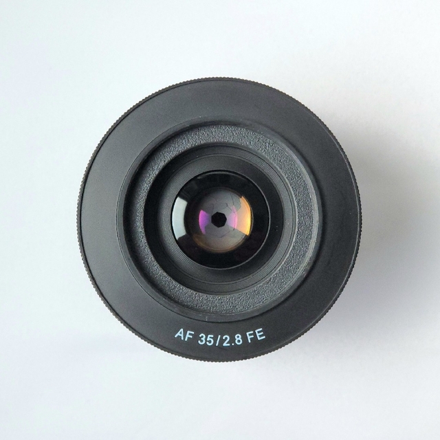 SONY(ソニー)のROKINON 35mm F2.8 SAMYANG Eマウント スマホ/家電/カメラのカメラ(レンズ(単焦点))の商品写真