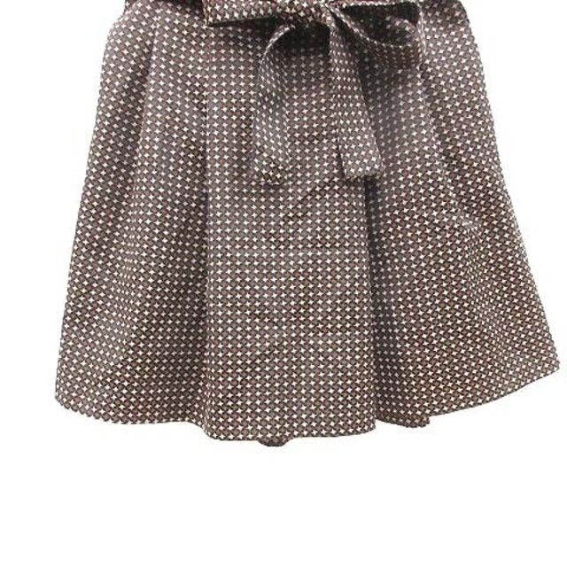 aquagirl(アクアガール)のアクアガール フレアスカート ひざ丈 タック 総柄 ウエストマーク 36 茶 レディースのスカート(ひざ丈スカート)の商品写真