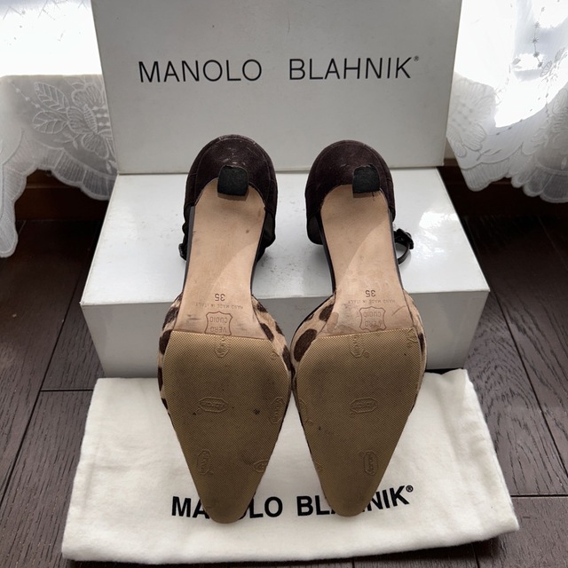 MANOLO BLAHNIK(マノロブラニク)のMANOLO BLAHNIKマノロブラニク35 レディースの靴/シューズ(ハイヒール/パンプス)の商品写真