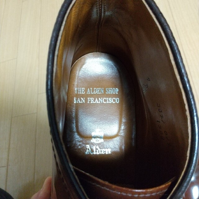 Alden(オールデン)のAlden  1358 9D マホガニーコードバン  チャッカブーツ メンズの靴/シューズ(ブーツ)の商品写真