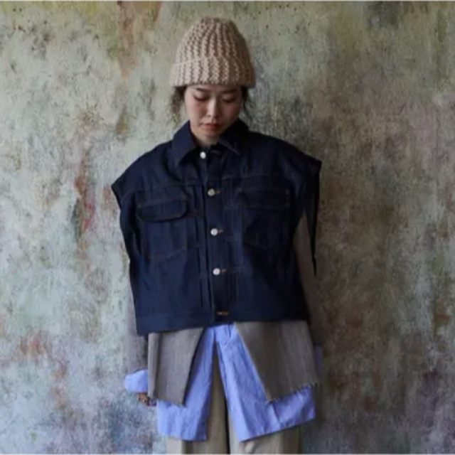 oll      TARO DENIM VEST