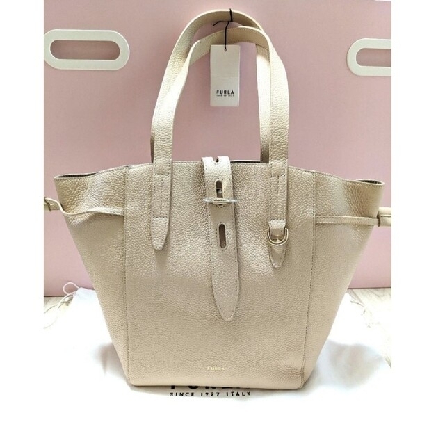 FURLA NET ネット  Mサイズ カラーバレリーナ