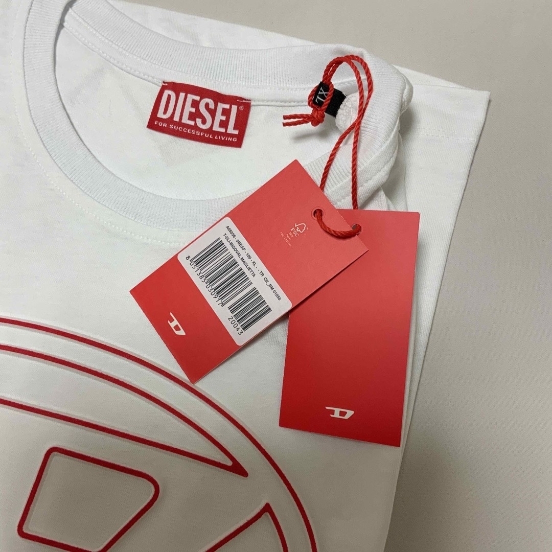 DIESEL(ディーゼル)の大人気のデザイン　DIESEL　T-SLI-BIGOVAL　ホワイト　XL レディースのトップス(Tシャツ(半袖/袖なし))の商品写真