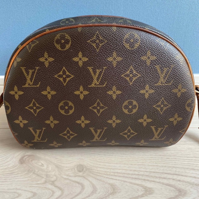 LOUIS VUITTON - ☆ヴィトン☆ モノグラム ブロワ ショルダーバック