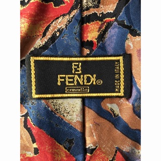 フェンディ(FENDI)の【FENDI】美品ネクタイ　総柄(ネクタイ)