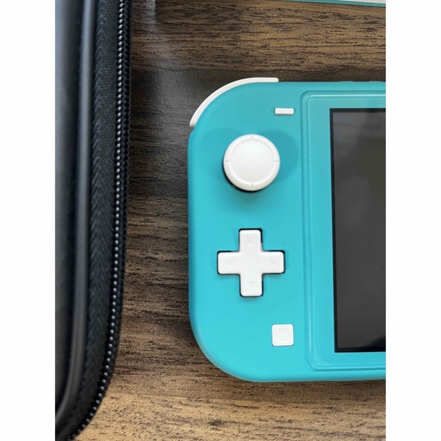 Nintendo Switch(ニンテンドースイッチ)のNintendo Switch light  スイッチライト　ターコイズ エンタメ/ホビーのゲームソフト/ゲーム機本体(携帯用ゲーム機本体)の商品写真