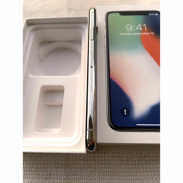 ★iPhone X SIMフリー 64GB シルバーdocomo