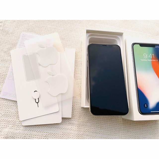 ★iPhone X SIMフリー 64GB シルバーdocomo