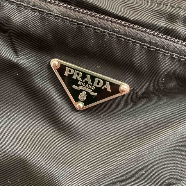 PRADA(プラダ)のPRADA ナイロンショルダー　美品 レディースのバッグ(ショルダーバッグ)の商品写真