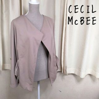 セシルマクビー(CECIL McBEE)の美品CECIL McBEEセシルマクビーノーカラージャケット薄手ベージュ(ノーカラージャケット)