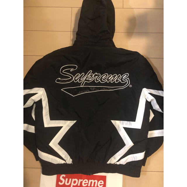 Supreme(シュプリーム)のsupreme 19ss Stars puffy jacket  Mサイズ メンズのジャケット/アウター(ダウンジャケット)の商品写真