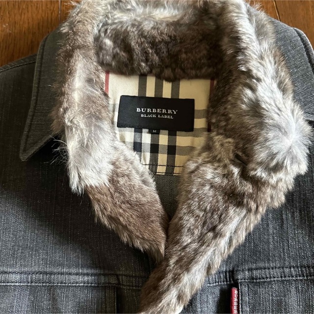 BURBERRY BLACK LABEL(バーバリーブラックレーベル)のバーバリー ブラックレーベル ラビットファー デニムジャケット Gジャン M メンズのジャケット/アウター(Gジャン/デニムジャケット)の商品写真